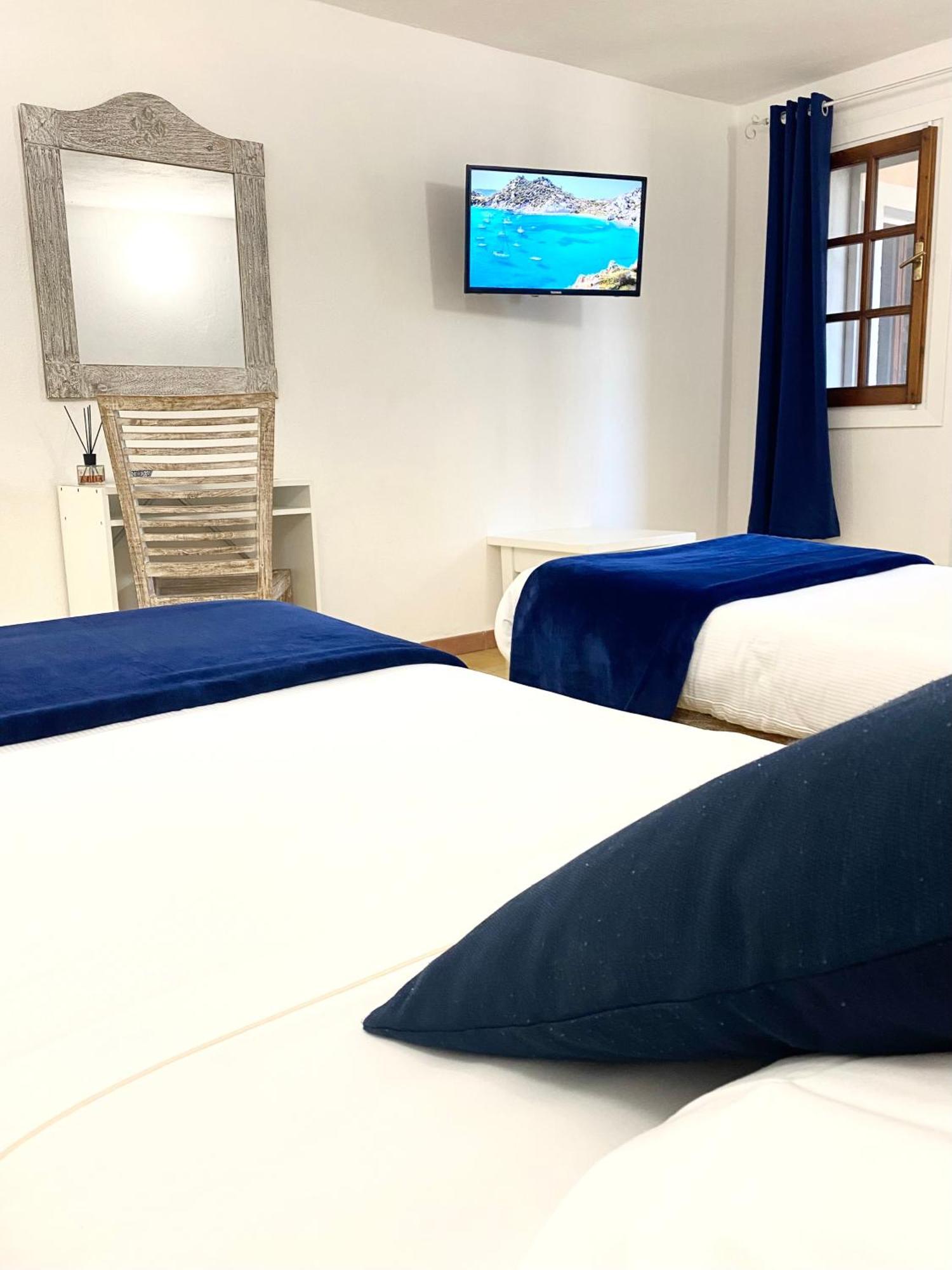 Cala Reale Rooms Marinella Маринела Екстериор снимка