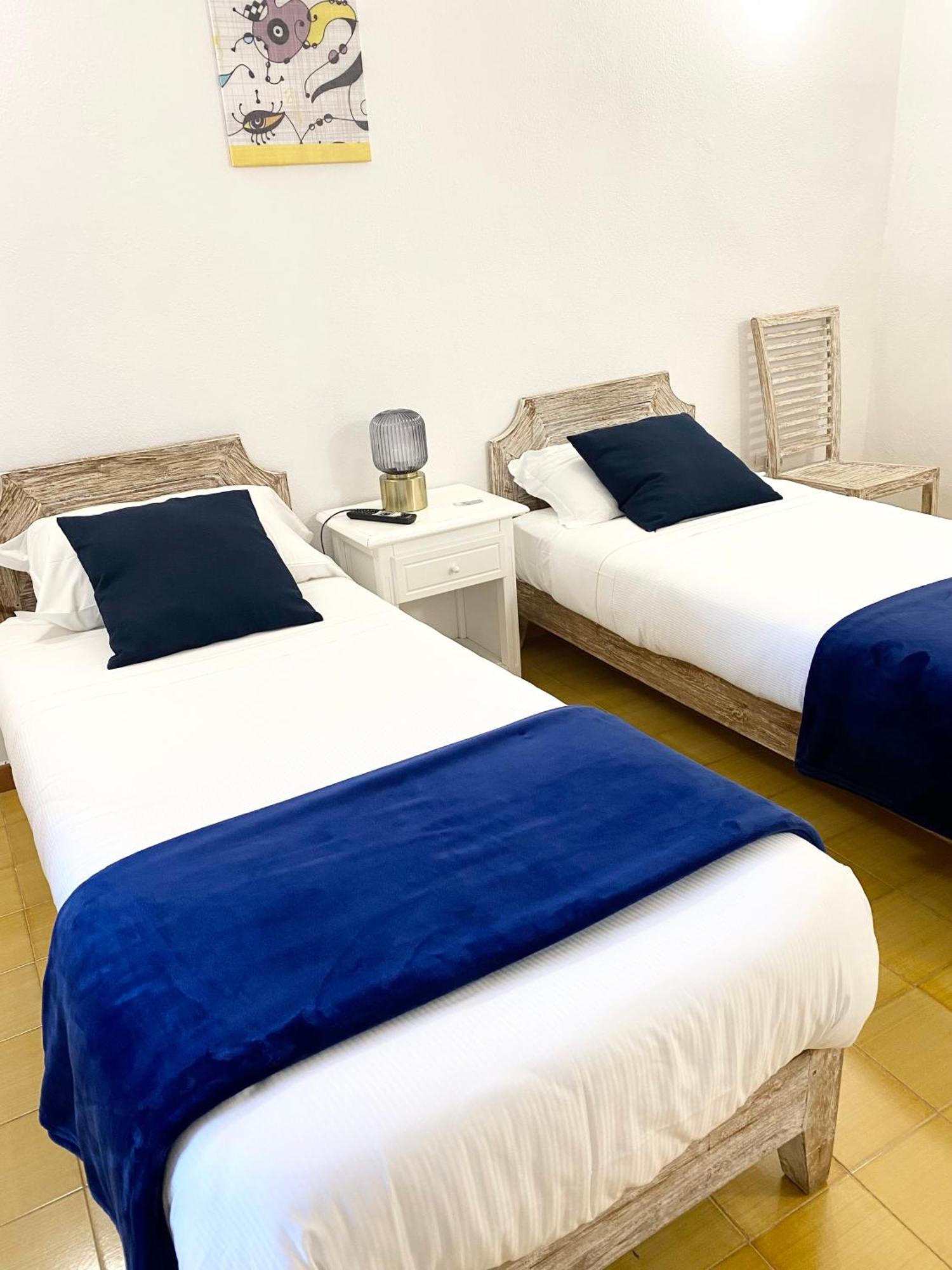 Cala Reale Rooms Marinella Маринела Екстериор снимка