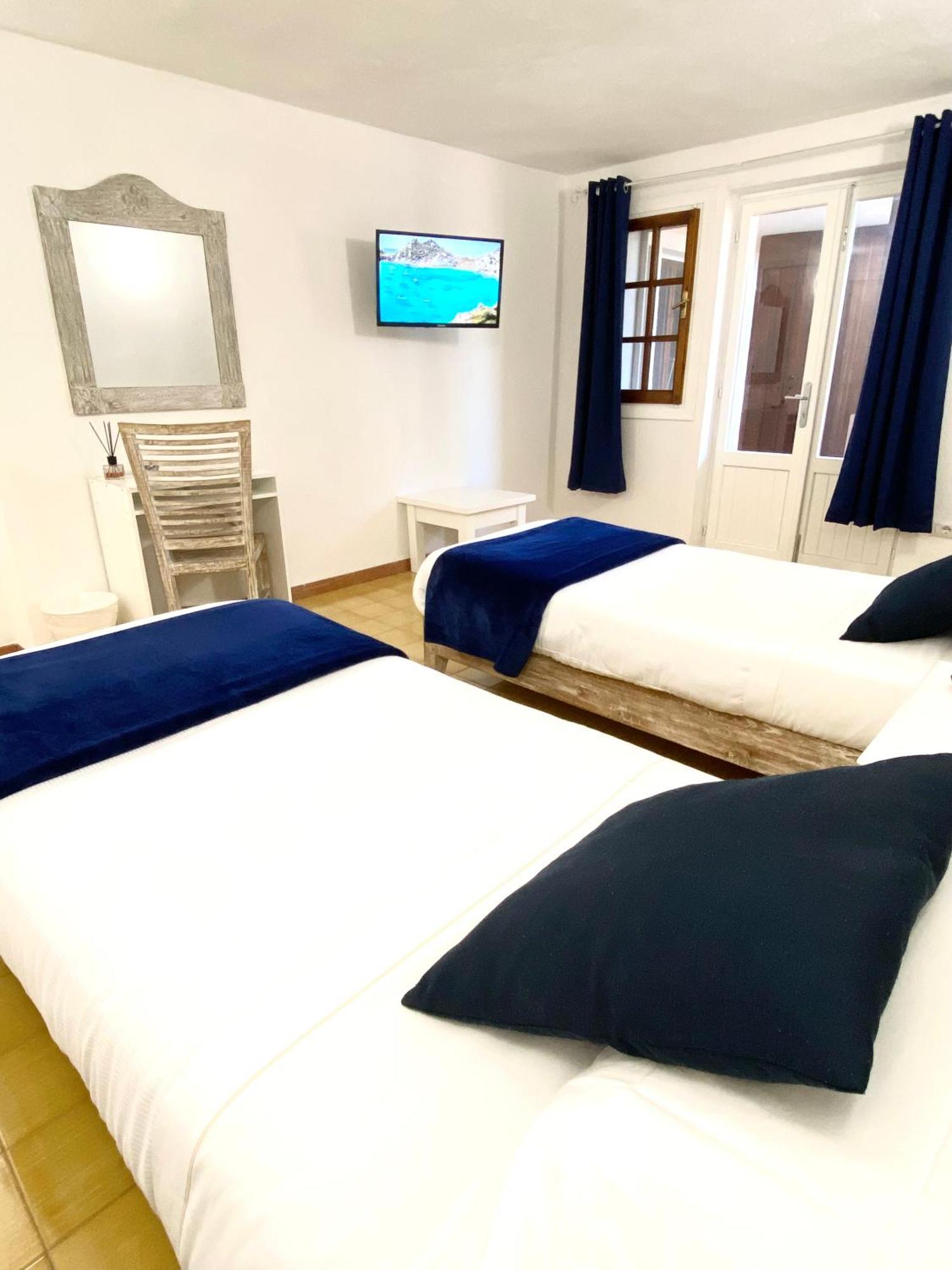 Cala Reale Rooms Marinella Маринела Екстериор снимка
