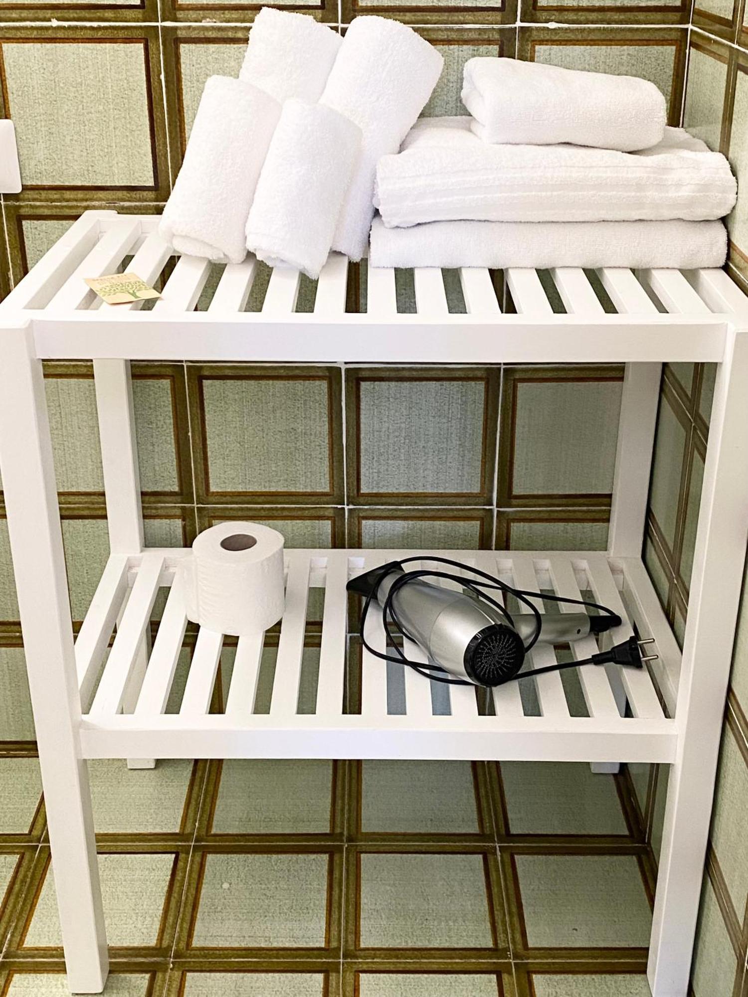 Cala Reale Rooms Marinella Маринела Екстериор снимка