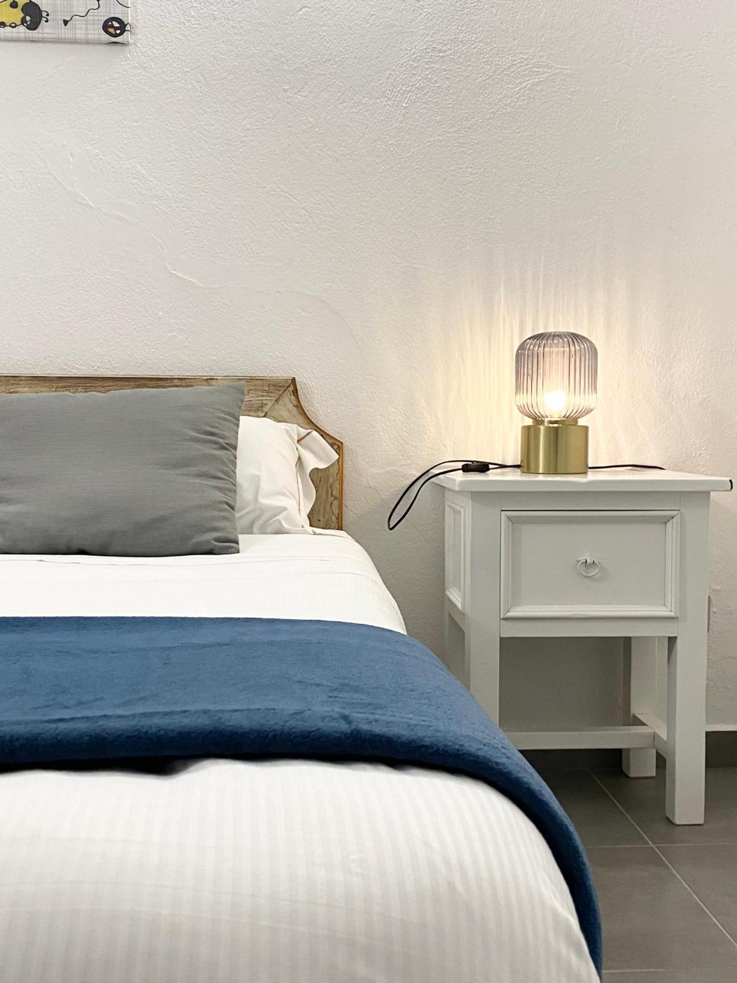 Cala Reale Rooms Marinella Маринела Екстериор снимка