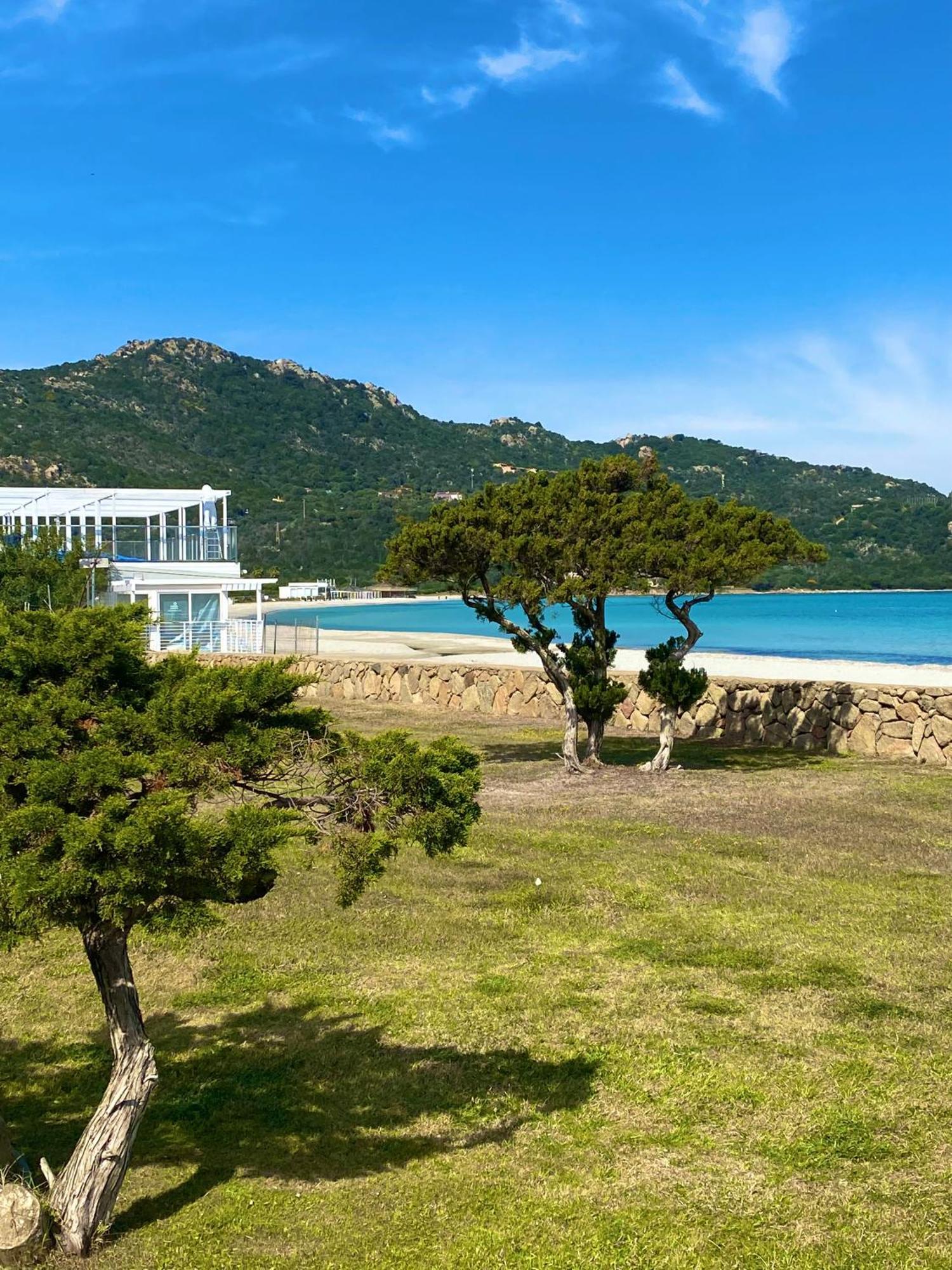 Cala Reale Rooms Marinella Маринела Екстериор снимка